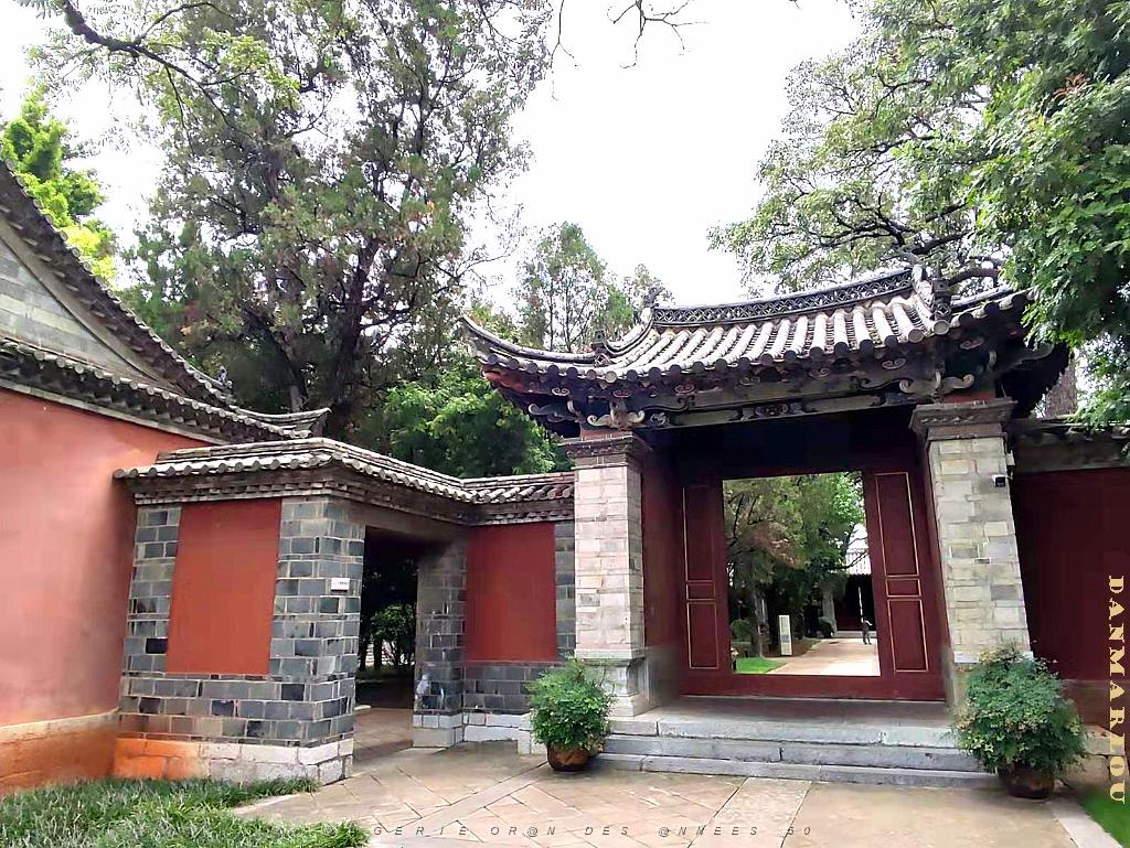 JIUNSHUI TEMPLE DE CONFUCIUS (88).jpg